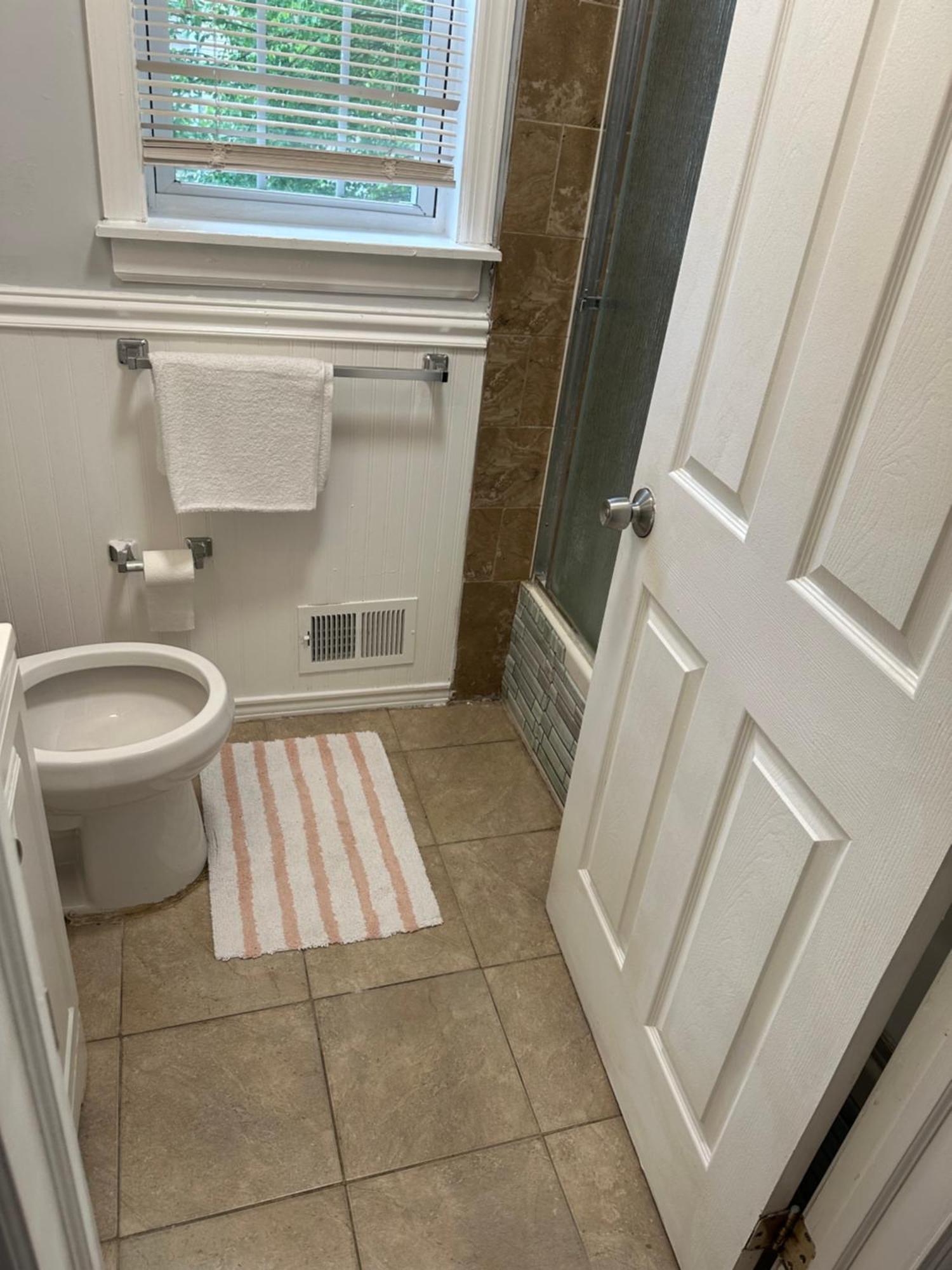 Fidelia Crystal Room, Queen Bed Minutes From Newark Liberty International Airport And Newark Penn Station Irvington Exterior photo