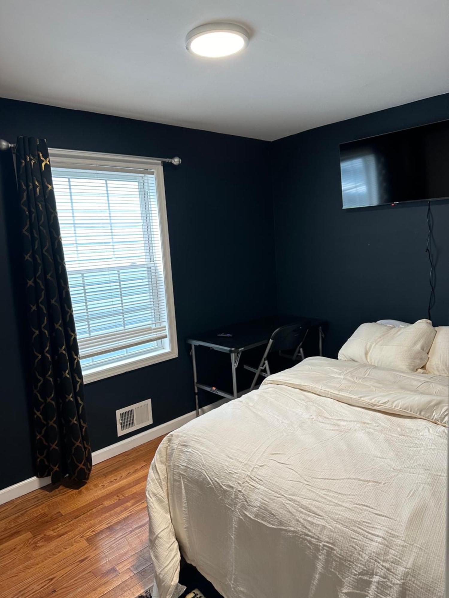 Fidelia Crystal Room, Queen Bed Minutes From Newark Liberty International Airport And Newark Penn Station Irvington Exterior photo